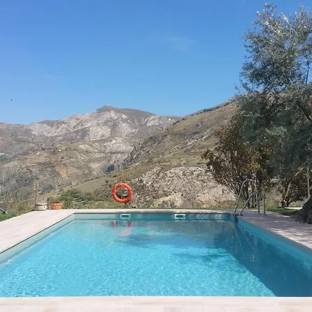 La Almunia Del Valle Hotel