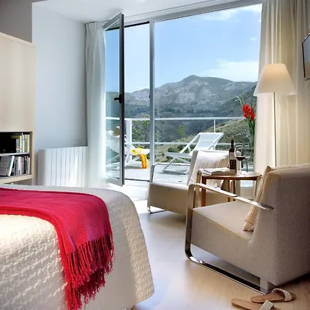 La Almunia Del Valle Hotel 3*