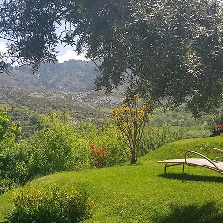 La Almunia Del Valle Hotel