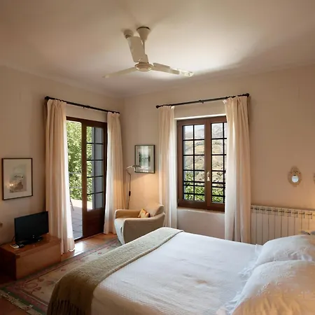 La Almunia Del Valle Hotel 3*