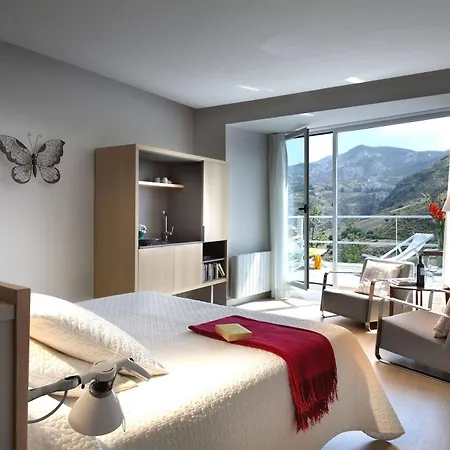 La Almunia Del Valle Hotel 3*