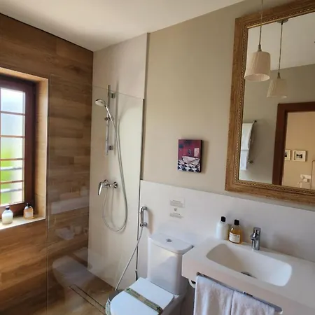 Szálloda La Almunia Del Valle 3*